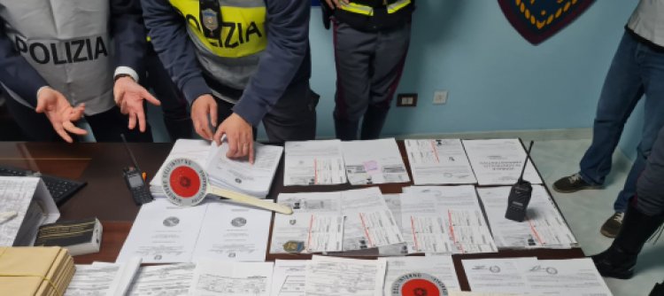 Napoli/Patenti: la Polizia stradale trova false certificazioni mediche