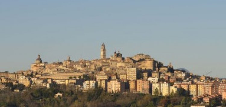Storie vere di Macerata, una "piccola" provincia d'Italia