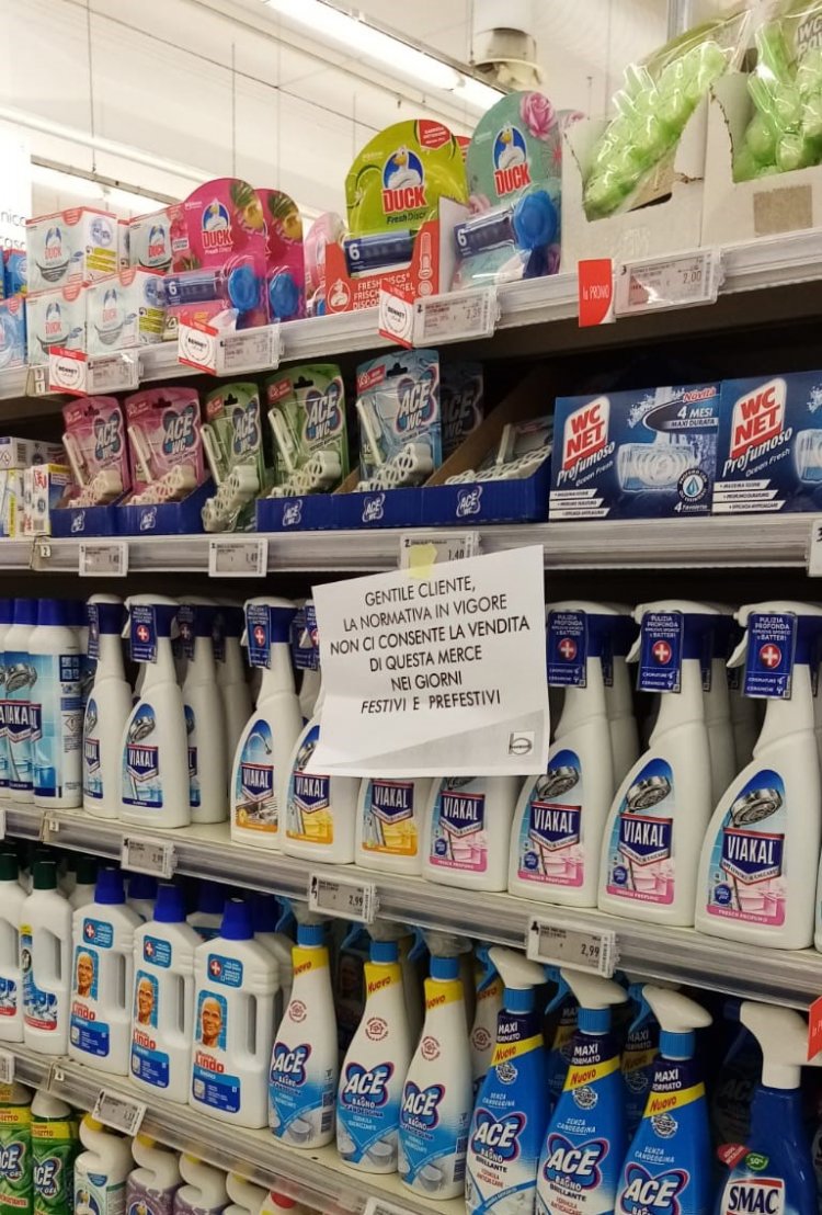 Governo ridicolo carta igienica, divieto nei festivi nei supermercati