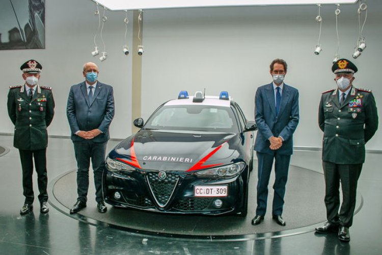 Presentata l’Alfa Romeo Giulia per i Carabinieri. Prima di 1.770 auto