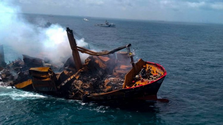 Disastro ambientale in Sri Lanka, affonda una nave carica di sostanze chimiche.